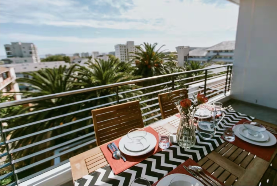 To Let 2 Bedroom Property for Rent in Green Point Western Cape